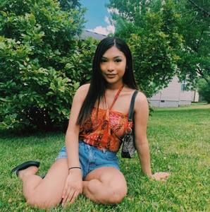 Meet your Posher, Andrea